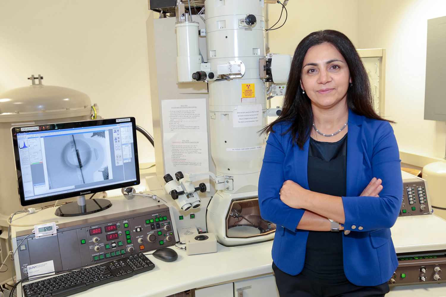 A researcher in a UAlbany nanotechnology lab.