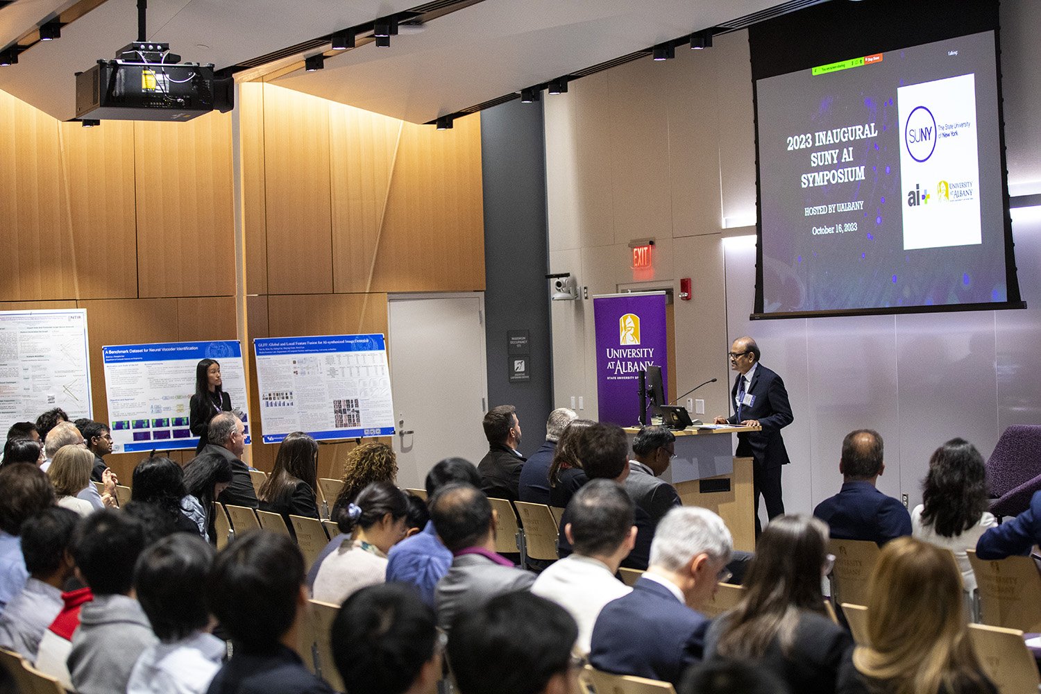 Guests listen during the opening of the SUNY AI Symposium on Oct. 16 at ETEC. (Photo by Patrick Dodson)